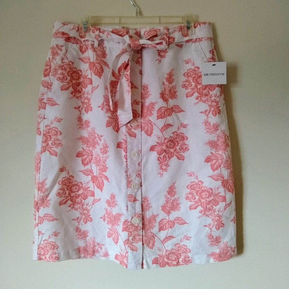 LIZ CLAIBORNE BUTTON FRONT MIDI SKIRT. NWT